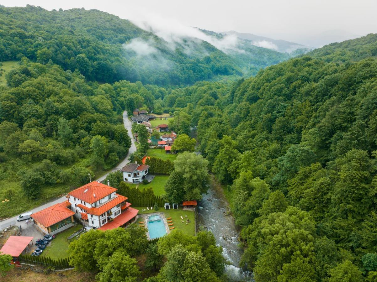 Guest House Valevtsi ภายนอก รูปภาพ